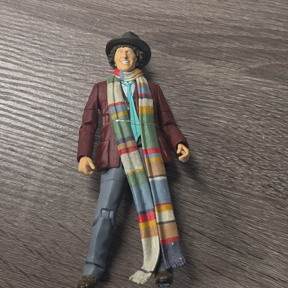 Doctor Who Fourth Doctor Action Figure Tom Baker Scarf Hat Character Options 5in